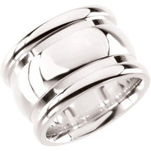 Charger l'image dans la galerie, Sterling Silver 14 mm Grooved Band Size 10
