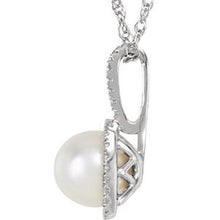 Charger l&#39;image dans la galerie, Sterling Silver 6.5-7 mm Freshwater Cultured Pearl &amp; .015 CTW Diamond 18&quot; Necklace
