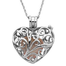 Charger l&#39;image dans la galerie, Sterling Silver Always in my Heart Locket 18&quot; Necklace
