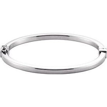 Load image into Gallery viewer, Sterling Silver 4 mm Hinged Bangle 7&quot; Bracelet
