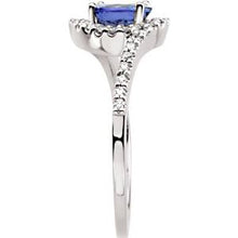 Charger l'image dans la galerie, Tanzanite &amp; Diamond Accented Ring
