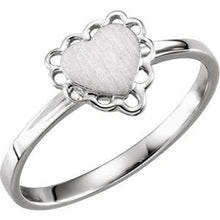 Load image into Gallery viewer, Sterling Silver 7x6 mm Heart Signet Ring

