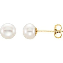 Load image into Gallery viewer, Freshwater Cultured Pearl Stud Earrings
