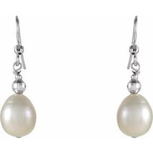Load image into Gallery viewer, Freshwater Cultured Pearl Earrings
