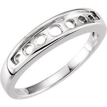 Charger l&#39;image dans la galerie, Sterling Silver Channel-Set Anniversary Band Mounting
