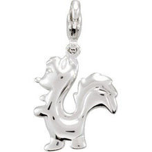 Charger l&#39;image dans la galerie, Charming Animals¬Æ Skunk Charm
