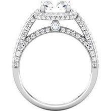 Charger l&#39;image dans la galerie, Halo-Style Engagement Ring or Band
