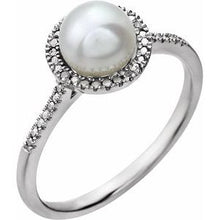 Charger l'image dans la galerie, Sterling Silver Freshwater Cultured Pearl &amp; .01 CTW Diamond Ring
