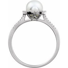 Charger l'image dans la galerie, Sterling Silver Freshwater Cultured Pearl &amp; .01 CTW Diamond Ring
