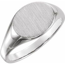 Load image into Gallery viewer, Oval Signet Ring

