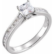Charger l&#39;image dans la galerie, 14K blanc 2 mm carré 7/8 CTW diamant Channel-Set Band
