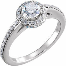 Charger l&#39;image dans la galerie, Halo-Style Engagement Ring or Band
