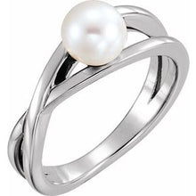 Charger l'image dans la galerie, Sterling Silver Freshwater Cultured Pearl Solitaire Ring
