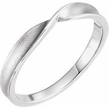 Load image into Gallery viewer, Twisted Stackable Ring

