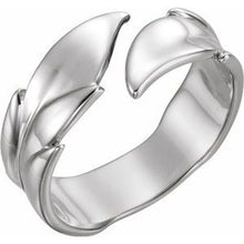 Load image into Gallery viewer, Sterling Silver Leaf Ring
