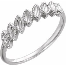 Charger l'image dans la galerie, Sterling Silver Leaf Ring
