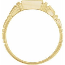Load image into Gallery viewer, Square Signet Ring

