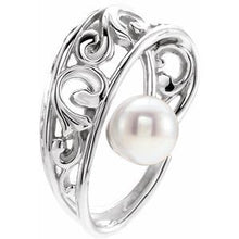 Charger l&#39;image dans la galerie, Sterling Silver Freshwater Cultured Pearl Pendant
