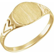 Load image into Gallery viewer, Round Youth Signet Ring
