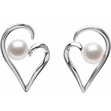 Load image into Gallery viewer, Freshwater Cultured Pearl Earrings
