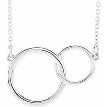 Load image into Gallery viewer, Sterling Silver 20x14 mm Interlocking Circle 16-18&quot; Necklace
