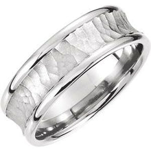 Load image into Gallery viewer, Palladium 7.5 mm Concave Band with Hammer Finish Size 4
