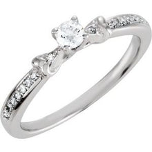 Load image into Gallery viewer, Sterling Silver 3.4 mm Round Cubic Zirconia Ring Size 7
