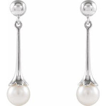 Load image into Gallery viewer, Freshwater Pearl Dangle Earrings

