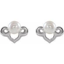 Load image into Gallery viewer, Freshwater Cultured Pearl Earrings
