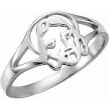 Load image into Gallery viewer, Sterling Silver Face of Jesus Ring Size 7

