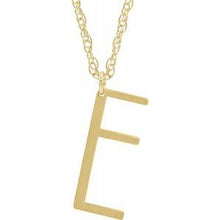 Charger l&#39;image dans la galerie, 14K Yellow Gold-Plated Sterling Silver Block Initial E 16-18&quot; Necklace with Brush Finish

