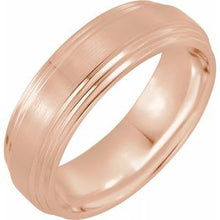 Charger l&#39;image dans la galerie, Bande de bordure biseautée 18 mm Rose 7 mm avec finition satinée / polie Taille 11,5
