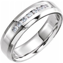 Load image into Gallery viewer, Platinum 1/4 CTW Diamond Beveled Edge Band Size 7
