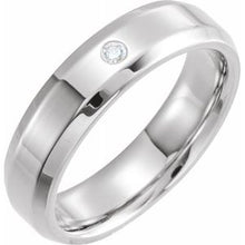 Charger l'image dans la galerie, Platine .04 CTW Diamond Beveled Edge Band Taille 7,5
