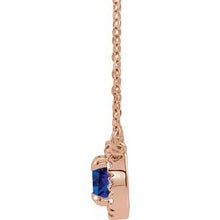 Charger l&#39;image dans la galerie, French-Set Halo-Style Necklace or Center

