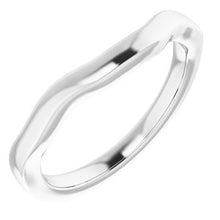Charger l'image dans la galerie, Sterling Silver Band 8 mm Round Ring
