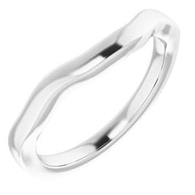 Charger l'image dans la galerie, Sterling Silver Band 8.2 mm Round Ring
