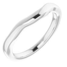 Charger l'image dans la galerie, Sterling Silver Band 7 x 5 mm Oval Ring
