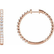 Charger l&#39;image dans la galerie, 14K Rose 3 CTW diamant cultivé en laboratoire à l&#39;intérieur et à l&#39;extérieur boucles d&#39;oreilles articulées de 25 mm

