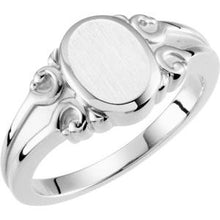 Charger l&#39;image dans la galerie, Sterling Silver 9.7x8 mm Oval Signet Ring
