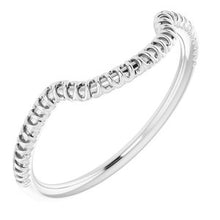 Charger l'image dans la galerie, Sterling Silver Band for 13 x 13 mm Cushion
