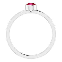 Charger l'image dans la galerie, Sterling Silver Imitation Ruby Ring

