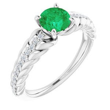 Charger l'image dans la galerie, Bague en argent sterling émeraude et diamant 1/8 CTW
