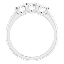 Charger l&#39;image dans la galerie, 14K blanc 4,1 mm rond 3/5 CTW diamant anniversaire bande
