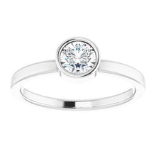 Charger l'image dans la galerie, Sterling Silver Imitation White Sapphire Ring
