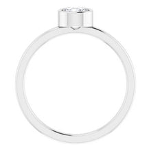 Charger l'image dans la galerie, Sterling Silver Imitation White Sapphire Ring
