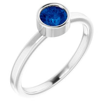Charger l'image dans la galerie, Sterling Silver Imitation Blue Sapphire Ring
