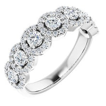 Charger l&#39;image dans la galerie, Bande d&#39;anniversaire en diamant 14K blanc 7/8 CTW
