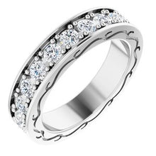 Charger l&#39;image dans la galerie, 14K White 1 1/3 CTW Diamond Round Eternity Band Taille 5
