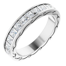 Charger l&#39;image dans la galerie, 14K White 1 3/4 CTW Diamond Square Eternity Band Taille 6
